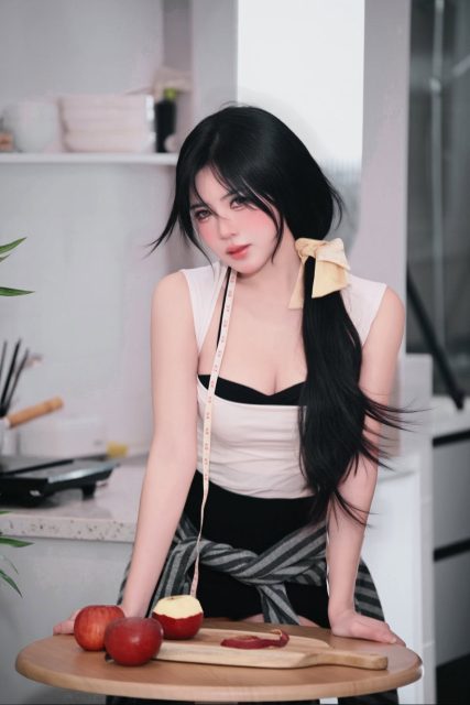 UNa To Uyen - Suy nghĩ nấu món gì :))