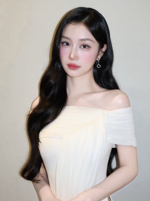 Vũ Phương Anh - Tone hồng xin xắn Mẹ có iu khum nào