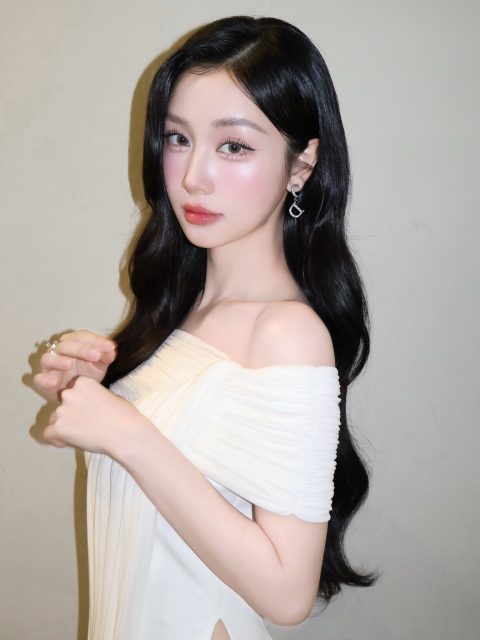 Vũ Phương Anh - Tone hồng xin xắn Mẹ có iu khum nào