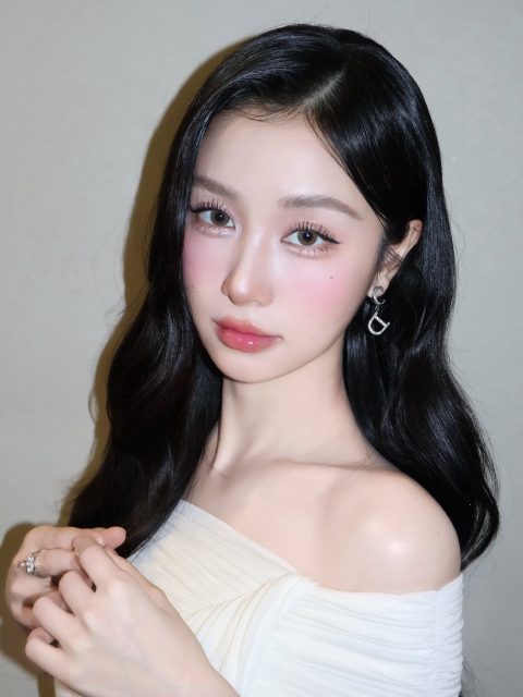 Vũ Phương Anh - Tone hồng xin xắn Mẹ có iu khum nào