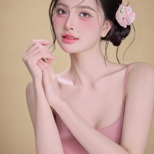 Nịnh Thảo - Tất cả ánh sáng cuộc đời em, đều là do em đóng tiền điện mà có…