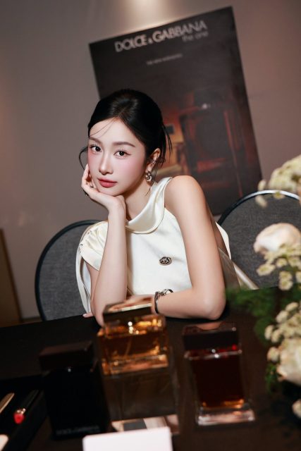 Vũ Phương Anh - Vũ Phương Anh X DOLCE & GABBANA Dương Hữu Nghĩa Nhi Gia Nguyen