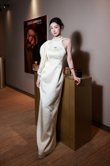 Vũ Phương Anh - Vũ Phương Anh X DOLCE & GABBANA Dương Hữu Nghĩa Nhi Gia Nguyen