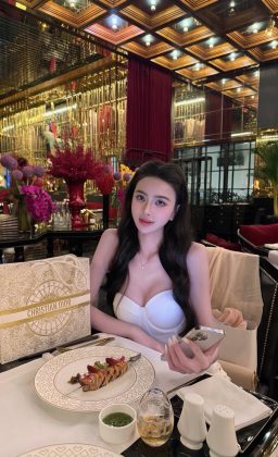 Nịnh Thảo - Lỡ cả đời không rực rỡ thì sao??? Thì phải khoẻ, phải đẹp, phải…
