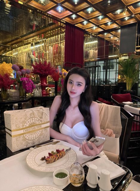 Nịnh Thảo - Lỡ cả đời không rực rỡ thì sao??? Thì phải khoẻ, phải đẹp, phải…