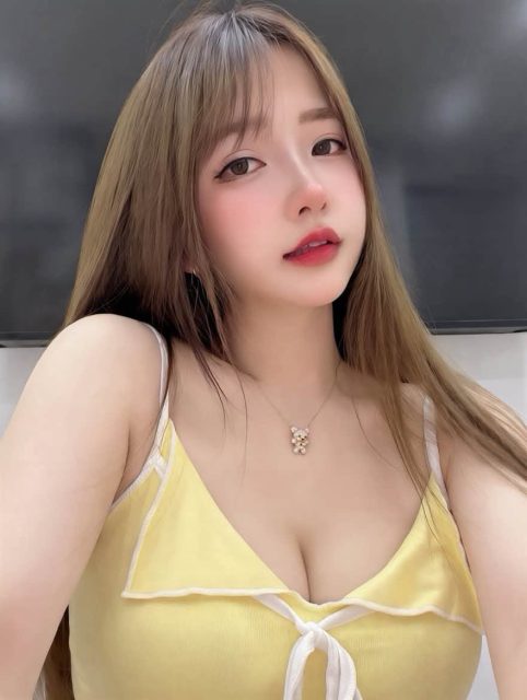 Thùy Trang - Mng và.o post thả cho Trang ikkk , đủ 10k like sẽ đăn.g thêm nhìu bộ…