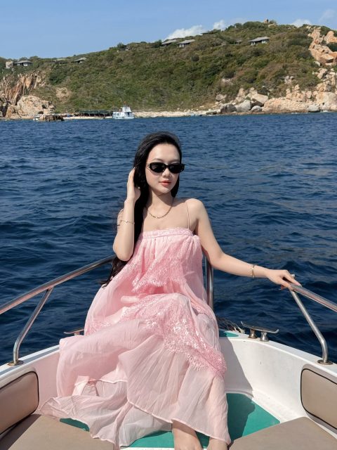Lê Ngọc Thuỳ Trang - Nắng cháy da