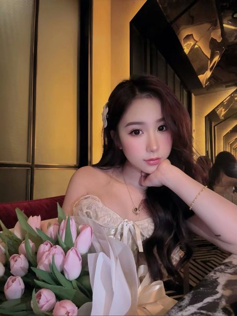 Nguyễn Thuỷ Tiên - Happy birthday too me
