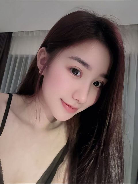 Nguyễn Thuỷ Tiên - Rất nhiều đàn ông họ nguyện chết vì tôi Họ thà chết chứ k yêu tôi tệ…