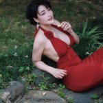Chang Duong Duong - Nắng chiếu lung linh trên da mình Dù có né mình vẫn sẽ bị đen
