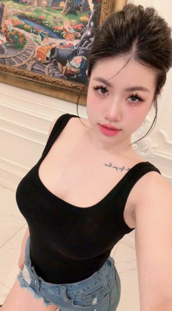 Bích Hoa Nguyễn - Sao cũng được nhưng phải đúng ý em , mà ý em thì sao cũng được ...
