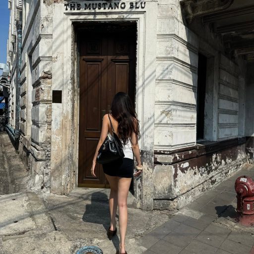 Vo Thuy Hang - Lâu gòi k up hình lên fb