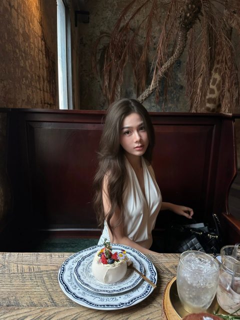 Vo Thuy Hang - Lâu gòi k up hình lên fb