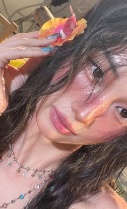 Vũ Phương Anh - Em iu của bạn vừa mới đăng hình Hãy like, khen và share