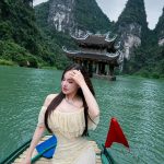 Nguyễn Linh Linh - Em đã đến Ninh Bình nơi anh kể Tràng An non nước hữu tình tựa như…