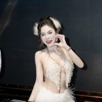 Nguyễn Linh Linh - Hoa khó trồng cần người chăm có lòngg Em khó chiều cần người thương…