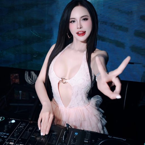 Nguyễn Linh Linh - Yêu em thì cứ yêu thôi Hỏi em có người yêu chưa làm gì???? Có hay…