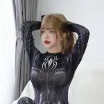 Thùy Trang - Nếu gặp Spider Girl ngoài đời thì bạn sẽ: C__________ Tik…