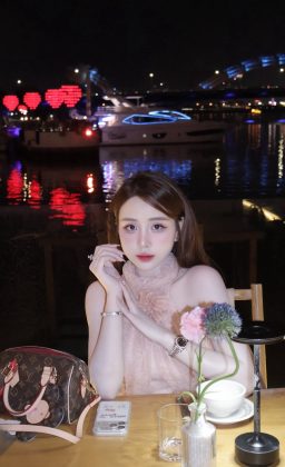 Thúy Hiền - Hi vọng đâu đó trên thế gian này, có một người vì em cười mà hạnh…