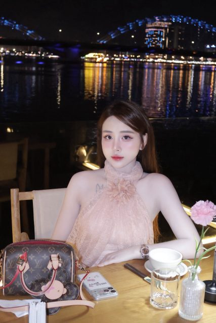Thúy Hiền - Hi vọng đâu đó trên thế gian này, có một người vì em cười mà hạnh…