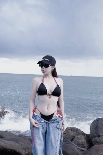 Thúy Hiền - Tiêu chuẩn bạn trai của tao : Kính già yêu tao, Kính trên nhường…