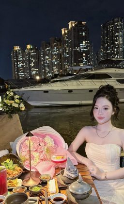 Lê Ngọc Thuỳ Trang - Có những người thật xinh xắn