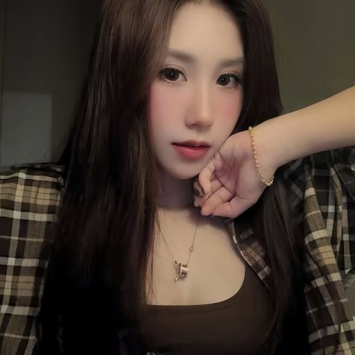 Nguyễn Thuỷ Tiên - Có người thích em vì em luôn mang đến sự vui vẻ, nhưng lại có người…