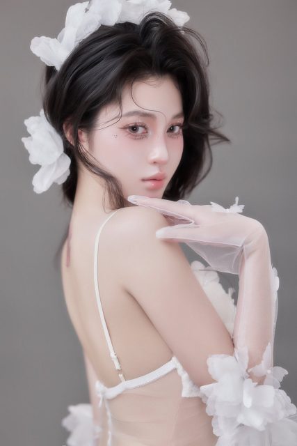 Trần Bích Triều Tiên - Đời mà, đã đẹp rồi tình duyên phải lận đận Em tham lam làm gì Photo…