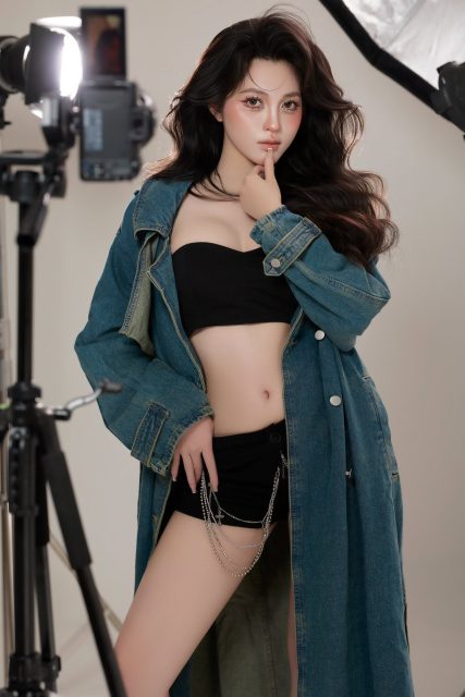 Trần Bích Triều Tiên - Hoa này khó trồng, cần người chăm có lòng Photo : Lê Đức Makeup…