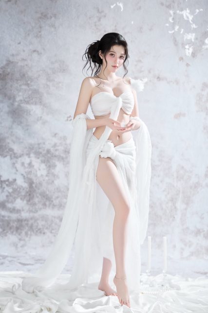 Trần Bích Triều Tiên - Nhân sinh như mộng , hồng trần như mây Photo : Lê Đức Makeup : Thảo…