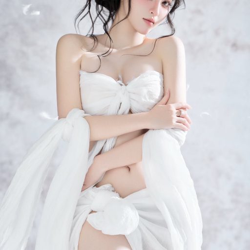 Trần Bích Triều Tiên - Nhân sinh như mộng , hồng trần như mây Photo : Lê Đức Makeup : Thảo…
