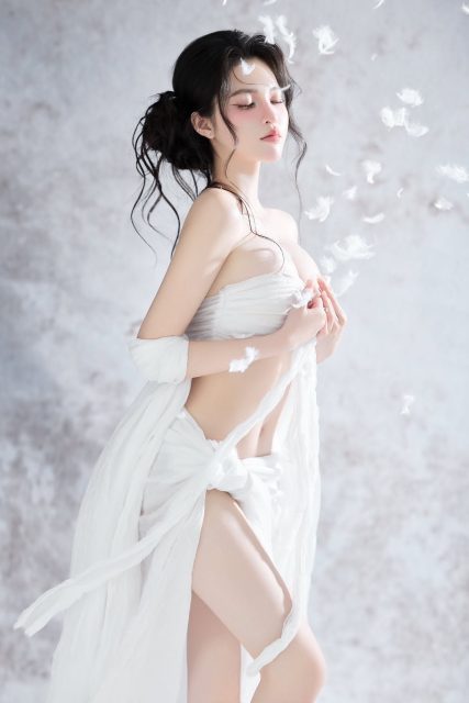 Trần Bích Triều Tiên - Nhân sinh như mộng , hồng trần như mây Photo : Lê Đức Makeup : Thảo…