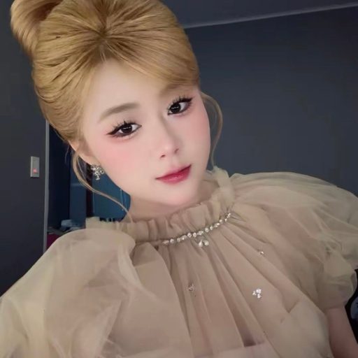 Quỳnh Nga - 𝐄𝐦 𝐳𝐮̛ 𝐥𝐚̀𝐨 𝐚́ Đ𝐚́𝐧𝐡 𝐦𝐚̆́𝐭 𝐭𝐡𝐢̀ 𝐱𝐢𝐧𝐠𝐠 𝐌𝐨𝐚̀𝐚𝐚𝐚𝐚 Đ𝐚́𝐧𝐡 𝐦𝐚̂́𝐭 𝐭𝐡𝐢̀…