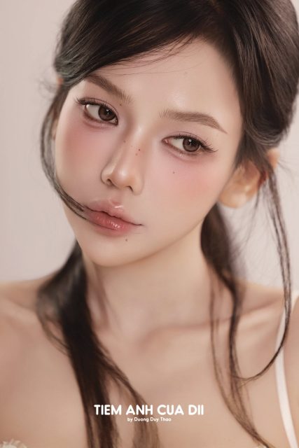 Phạm Quỳnh Trang - khi một cô gái rơi vào tình yêu với chính bản thân mình, cả thế giới…