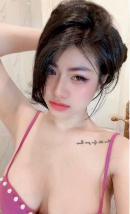 Bích Hoa Nguyễn - Ả ta hôm nay rối rối kiểu gì ý ..