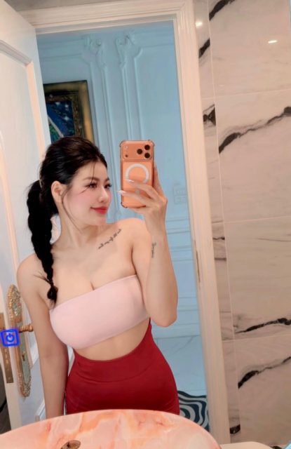 Bích Hoa Nguyễn - Các vợ đã lên đồ tập tành gì chưa ..