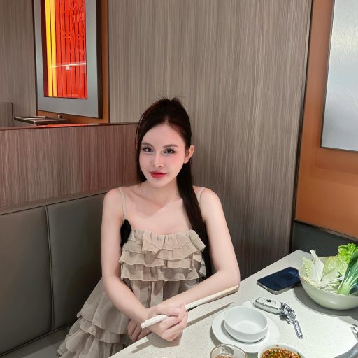 Nguyễn Linh Linh - Nếu một ngày mình mở lòng với ai đó “ một mà rất yêu,hai là rất an…
