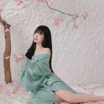 Phạm Thùy Trang - “Gió đến nghe gió, mưa đến ngắm mưa. Thuận theo ý trời..nhân sinh…
