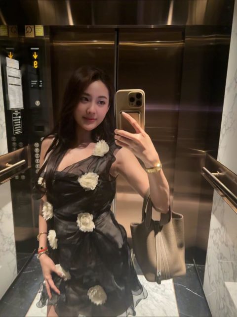 Võ Châu Ngọc - để đây cho đthoai đỡ dung lượng #MustHave #musthaveofficial