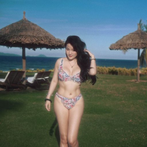 Chang Duong Duong - Trên cao vô vàn mây trắng trước mắt là cả đại dương xanh
