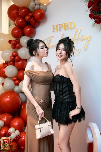 Nguyễn Thanh Hằng - Sinh nhật của xinh nhất Cảm ơn anh zai Tú Xeko nhá chụp xịn quáaa