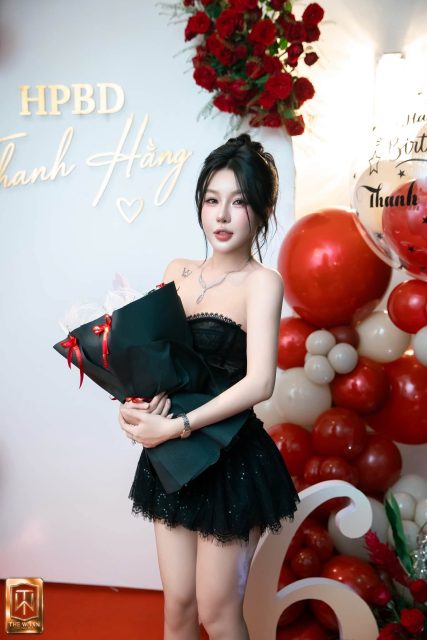 Nguyễn Thanh Hằng - Sinh nhật của xinh nhất Cảm ơn anh zai Tú Xeko nhá chụp xịn quáaa