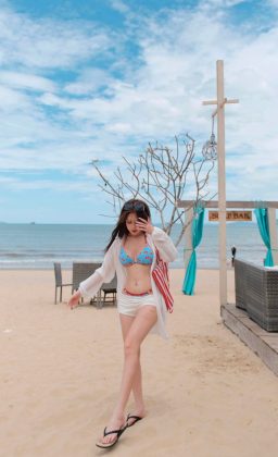 Thủy Tiên - Tại sao sau bao nhiêu tư thế anh lại chọn thế thôi :)))