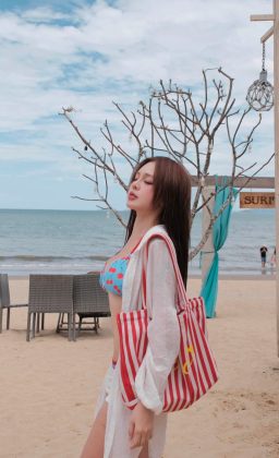 Thủy Tiên - Tại sao sau bao nhiêu tư thế anh lại chọn thế thôi :)))