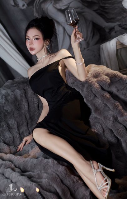 Phạm Quỳnh Trang - hợp với vai phản diệnnn