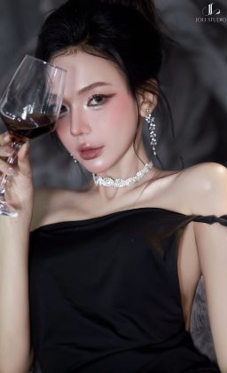 Phạm Quỳnh Trang - hợp với vai phản diệnnn