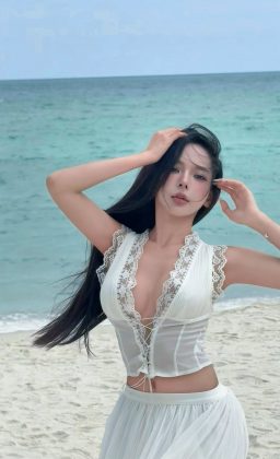 Phạm Quỳnh Trang - ta cứ bỏ hình bắt bóng, đứng núi này trông núi nọ. Rốt cuộc, ta…