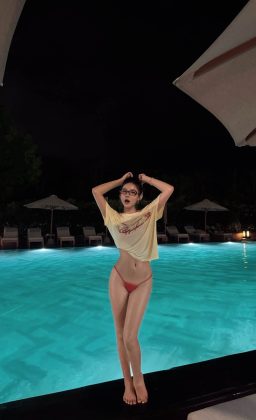 Minh Anh Bui - bikini season