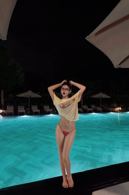 Minh Anh Bui - bikini season