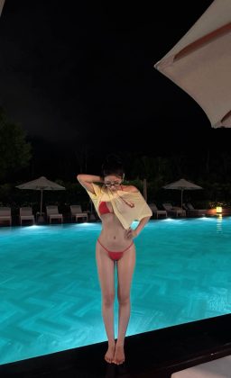 Minh Anh Bui - bikini season